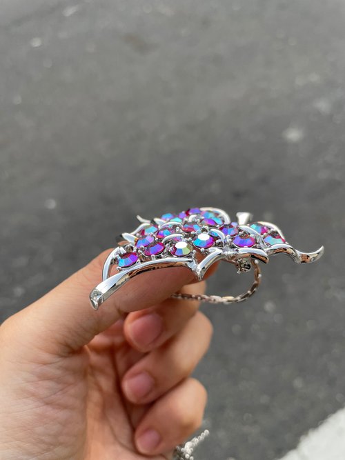 ヴィンテージ ぶどう ブローチ カラーストーン バッジ 古き良きアンティークジュエリー 超美品 ラインストーン ぶどう