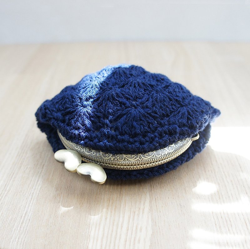 Ba-ba handmade Crochet minipouch No.C961 - กระเป๋าเครื่องสำอาง - วัสดุอื่นๆ สีน้ำเงิน