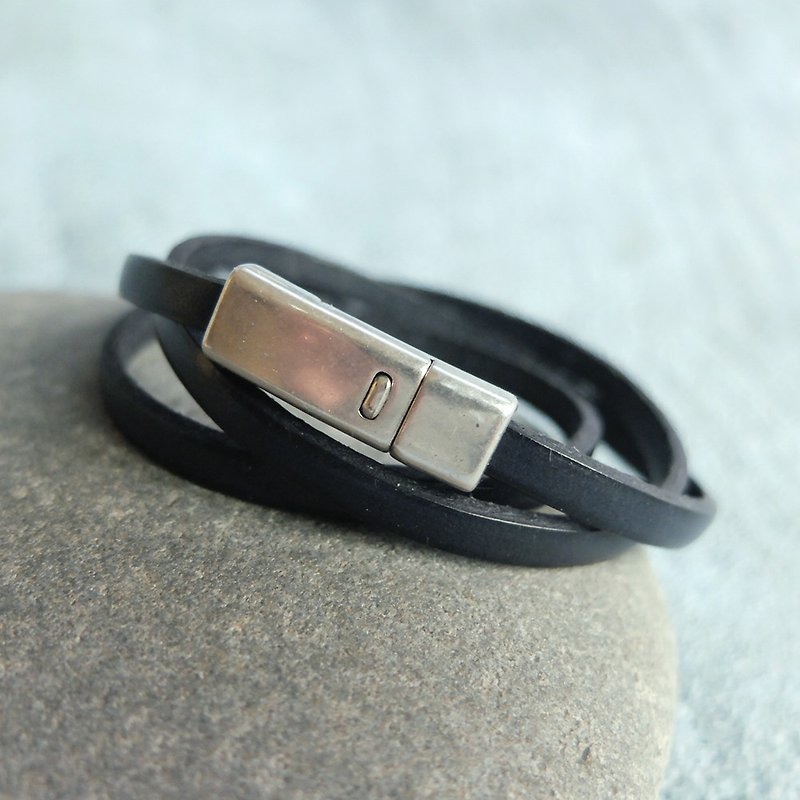 Spanish magnetic buckle bracelet (black) - Bracelets - Genuine Leather 