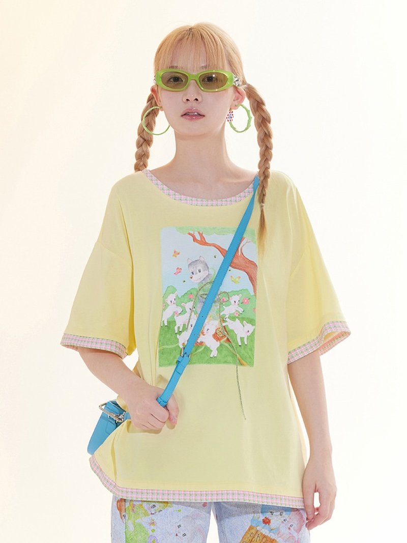 Childlike illustration light yellow patch T-shirt slightly loose - เสื้อผู้หญิง - วัสดุอื่นๆ สีเหลือง