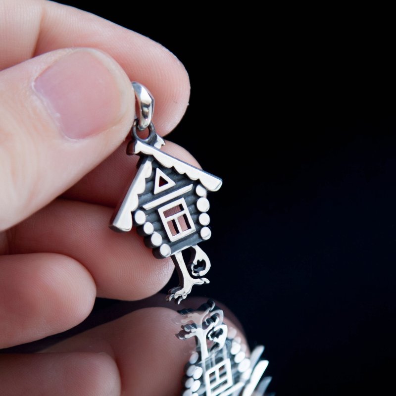 Hut on chicken legs sterling silver pendant, Baba Yaga House Russian fairytales - 項鍊 - 純銀 銀色