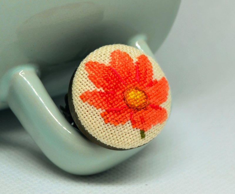 橙色花朵刺繡戒指十字繡橙色花卉飾品女士節日禮物 - 戒指 - 繡線 橘色
