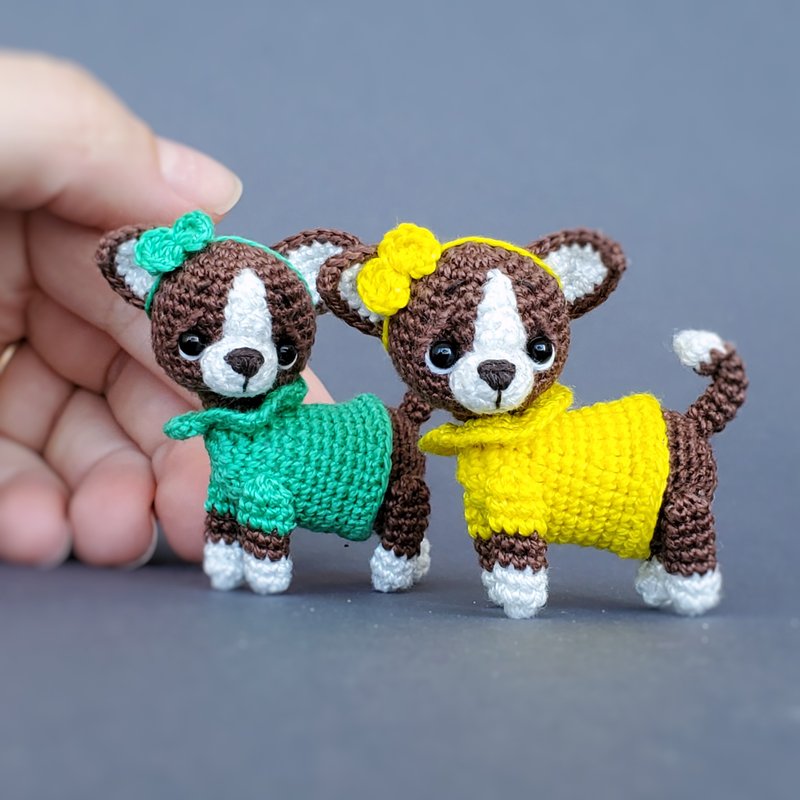 ミニチュアかぎ針編みの子犬チワワ。ドールハウスのミニチュア。 - 知育玩具・ぬいぐるみ - コットン・麻 ブラウン