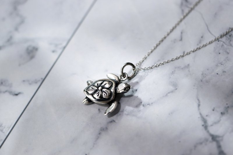 Summer Ocean Sterling Silver Jewelry - Flower Turtle Necklace - สร้อยคอ - เงินแท้ สีเงิน