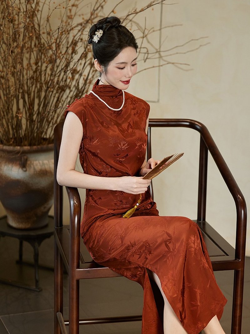 幽篁 新中式半高領提花改良旗袍  復古改良新娘敬酒服婚禮禮服 - 旗袍/改良式旗袍 - 聚酯纖維 紅色