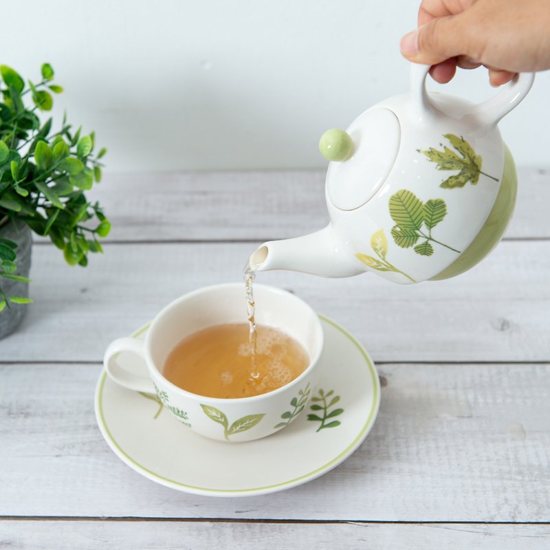 ชุดกาน้ำชา/แก้ว/จาน ลายใบไม้สีเขียว 1 ชุด 3 ชิ้น