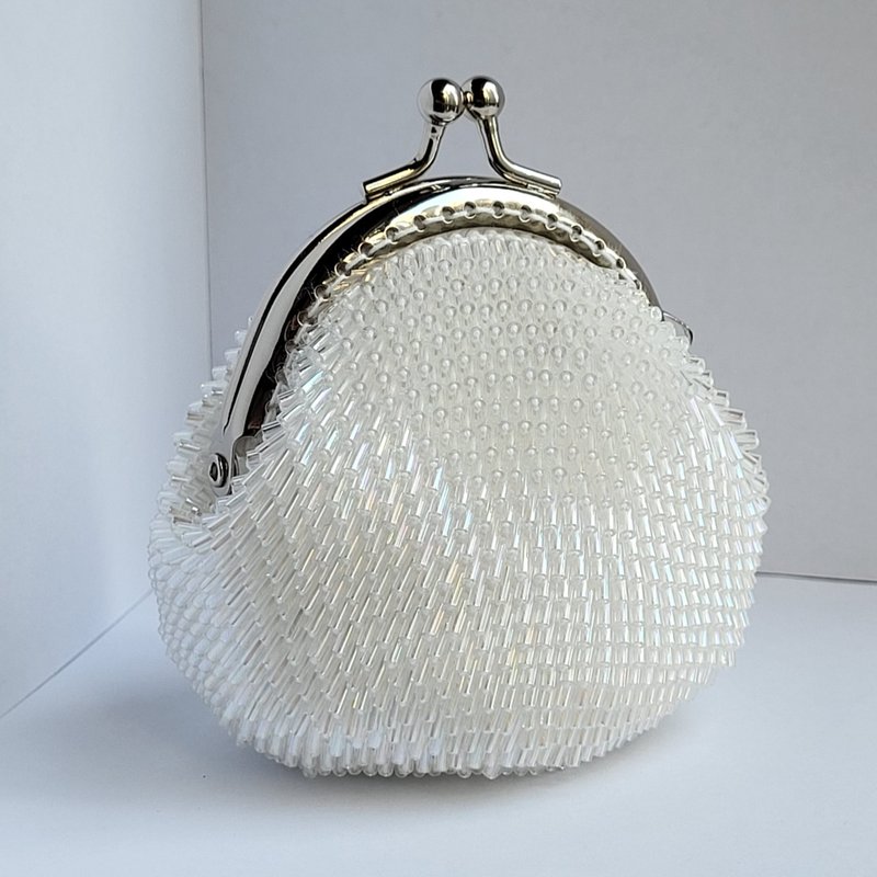 Handmade Beaded Crochet Clasp Purse - Coin Purses - Cotton & Hemp White