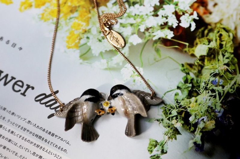 And Mary Bird, Bee and Flower Necklace - สร้อยคอ - กระดาษ 