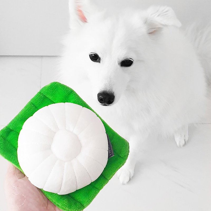 Furball Tutu Kueh Squeakie Chew Toy - 貓/狗玩具 - 棉．麻 白色