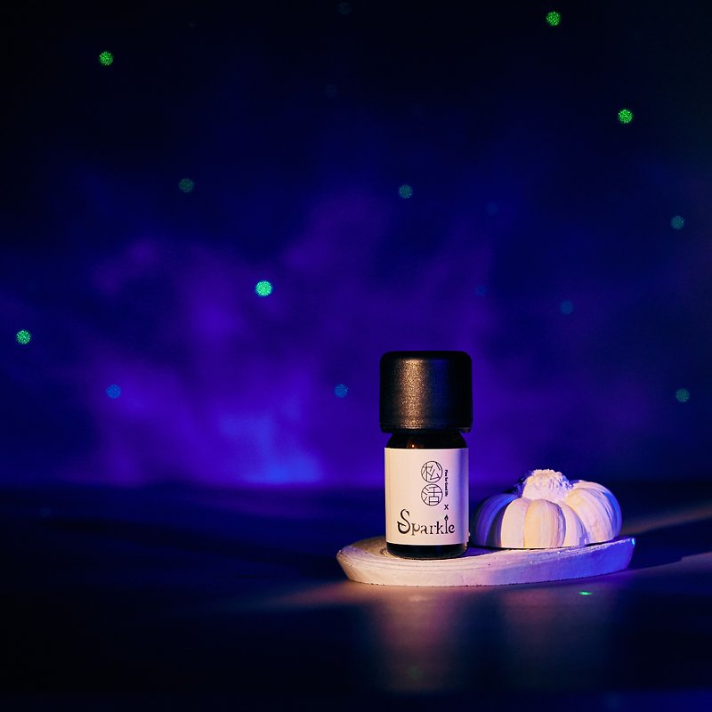 [Summer Night Stars] Compound Essential Oil + Sparkle Joint Luminous Diffuser Stone Gift Box Summer Strictly Selected - Fragrances - Glass Yellow