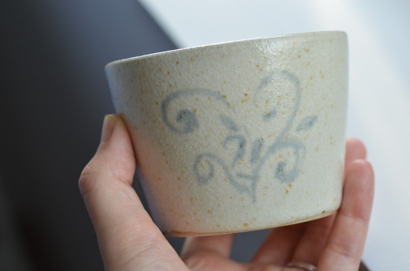 陶杯 | 水墨 | 春芽 - 咖啡杯/馬克杯 - 陶 卡其色