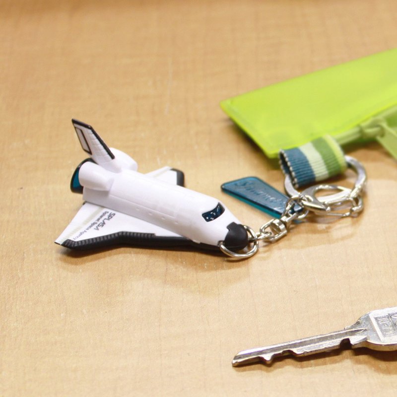 Dreams│Space Shuttle Shaped LED Key Ring - โคมไฟ - พลาสติก 