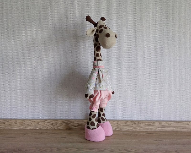 Giraffe stuffed animal, Gift for best friend, Safari nursery decor, Giraffe toy - Stuffed Dolls & Figurines - Linen Pink