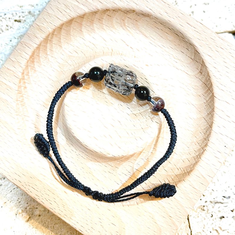 Hand-knitted Villain Feifei Black Hair Crystal Pixiu Adjustable Snake Knot Rope Bracelet Birthday Gift Commuting - Bracelets - Crystal Black