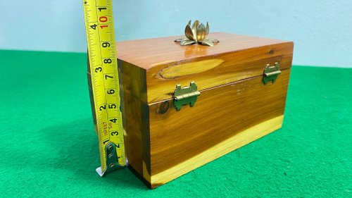 ヴィンテージジュエリーボックス、木製シダーの小物入れ、木製