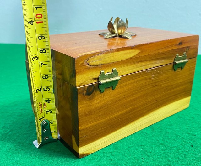 ヴィンテージ 木製 小物入れ 小物収納 ジュエリーケース アクセサリーケース ヴィンテージジュエリーボックス、木製シダーの小物入れ、木製