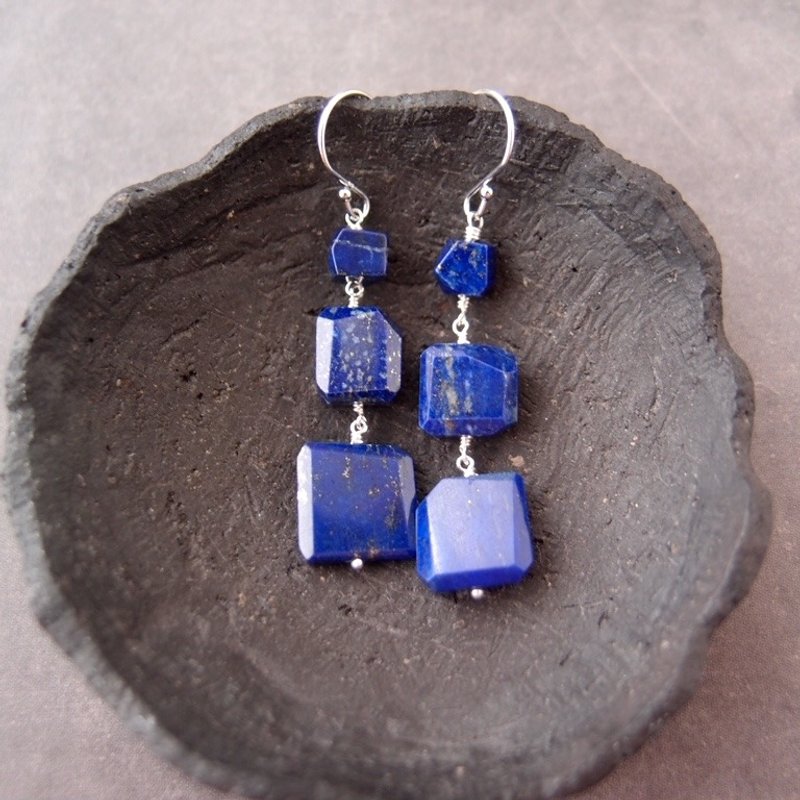【SV】Lapis Lazuli Square Earrings ラピスラズリ スクエアピアス - 耳環/耳夾/耳骨夾 - 寶石 藍色