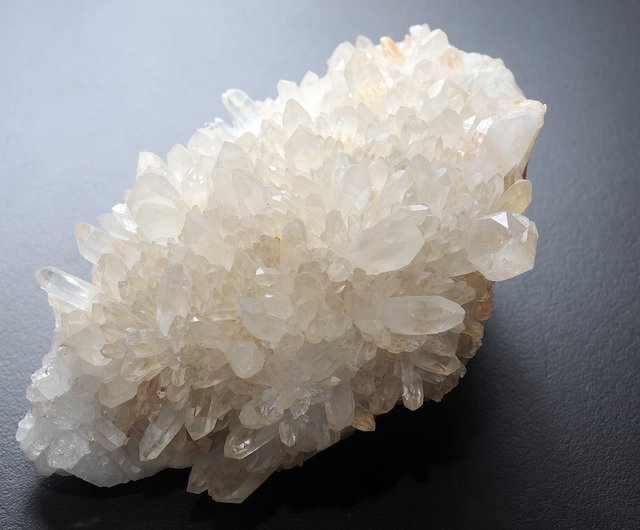 菊花水晶✨️ 楽天市場】【菊花水晶クラスター 中国・四川省産 918g】【メール