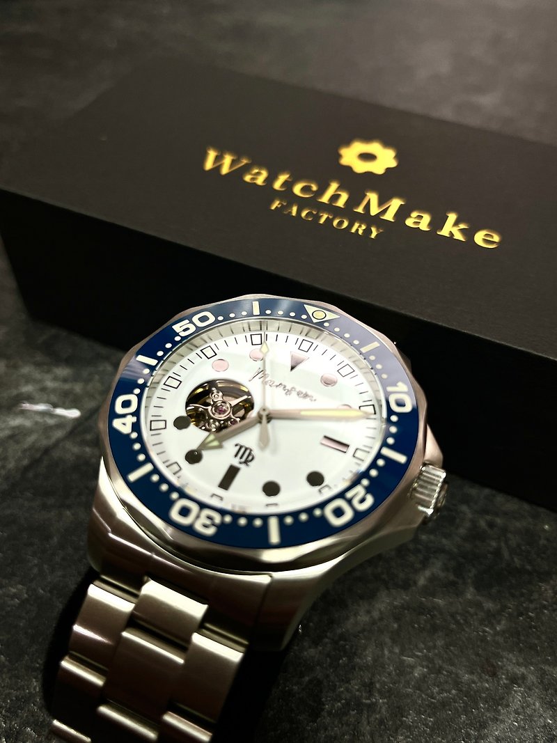 Constellation diving watch / Japanese-made mechanical watch / luminous hands / hollow movement / 200 meters waterproof - Men's & Unisex Watches - Stainless Steel 