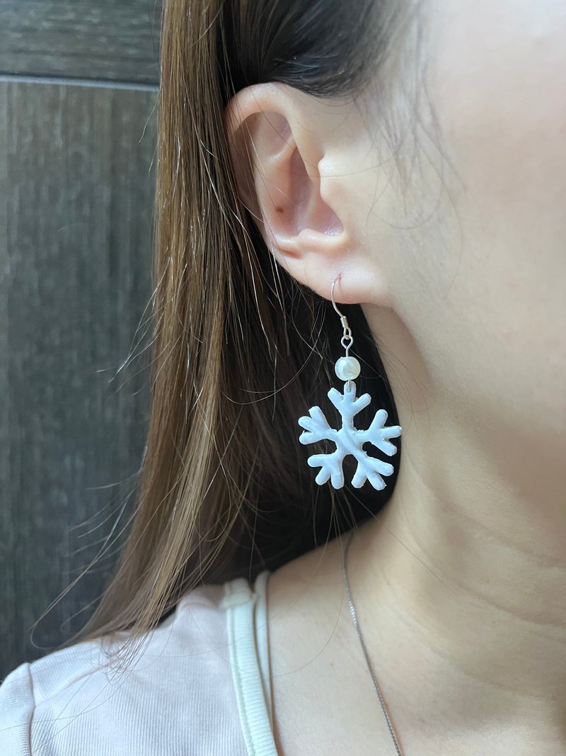 CM marble pattern snowflake handmade soft pottery earrings 925 sterling silver earrings - ต่างหู - ดินเผา 