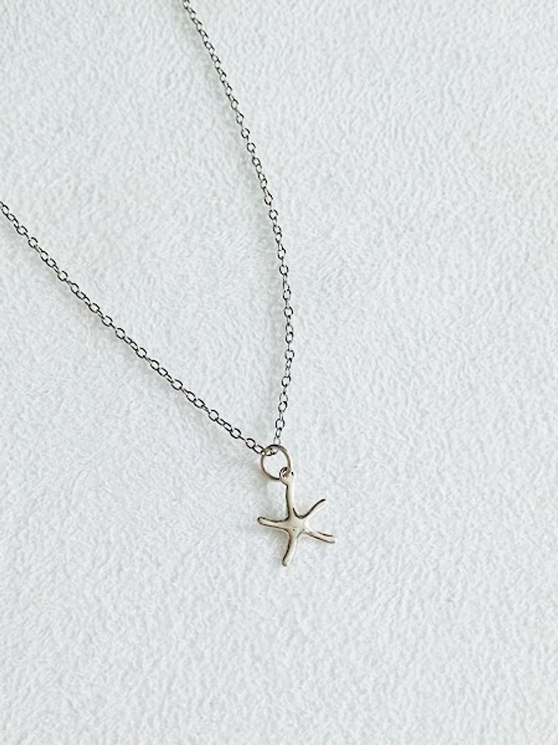 Small starfish necklace/Small/Sterling Silver/By hand【ZHÀO】SN1616 - Necklaces - Other Metals Silver