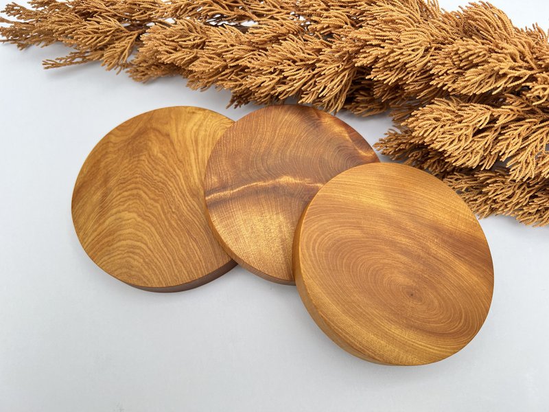 Taiwan Xiao Nan Wood Grain Round Coaster - Handmade Temperature/Permanently Distributes Wood Fragrance - ที่รองแก้ว - ไม้ 