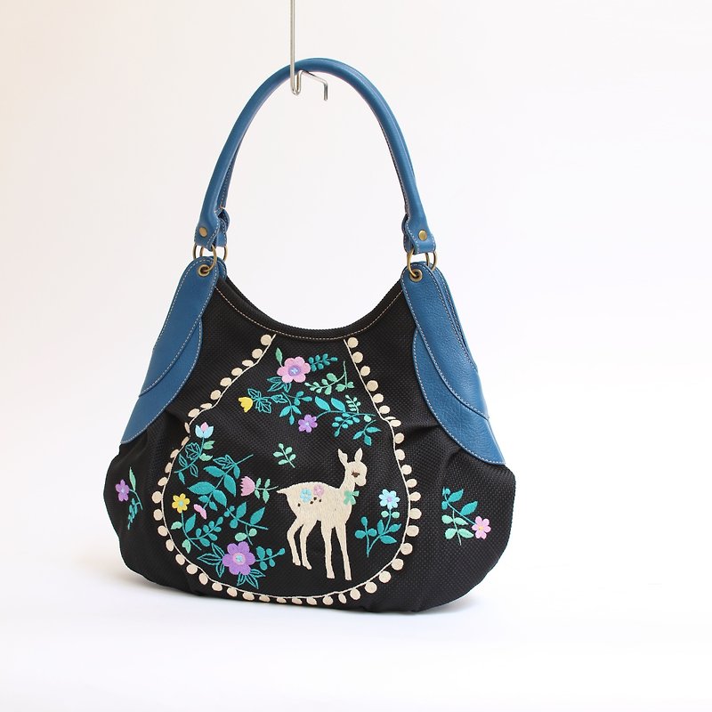 Bambi embroidery · Granny bag - กระเป๋าแมสเซนเจอร์ - เส้นใยสังเคราะห์ สีดำ