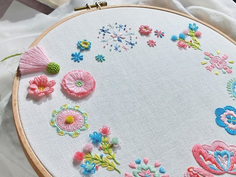 (Total of 3 lessons) 13 kinds of stitches from basic to advanced embroidery for beginners, flexible use of three-dimensional stitches - Knitting / Felted Wool / Cloth - Cotton & Hemp 