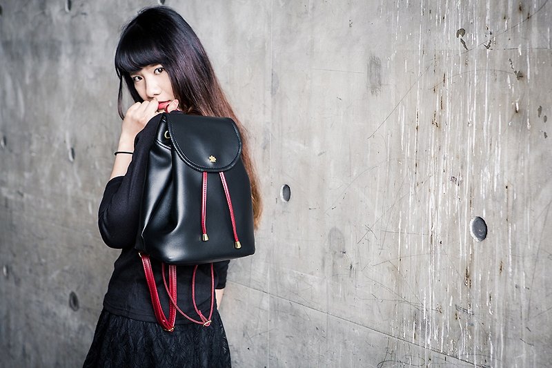 Taiwan Original/CLM Vegan Leather/Classic Backpack_Black Red - กระเป๋าเป้สะพายหลัง - วัสดุกันนำ้ สีดำ