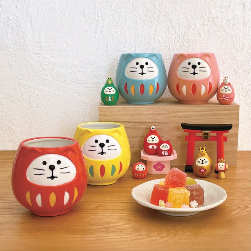 Japanese Decole tableware - Bodhidharma cat water cup for good fortune and luck - แก้ว - ดินเผา 