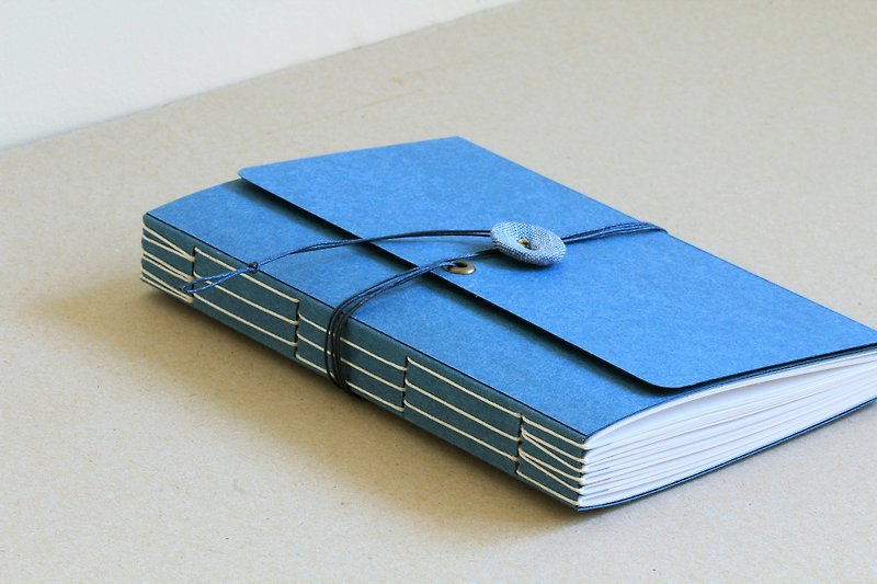 Handmade Notebook - long stitch binding with soft blue cover - สมุดบันทึก/สมุดปฏิทิน - กระดาษ สีน้ำเงิน