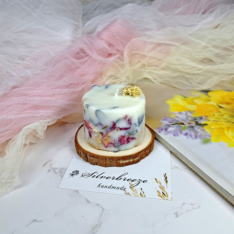 Real Flower Scented Candle Dried Flower Candle Soy Candle (Mini Version) Valentine's Day Mother's Day - เทียน/เชิงเทียน - ขี้ผึ้ง สีม่วง