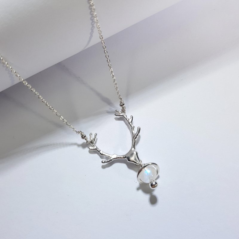 Silver Elk Little Planet Moonstone 925 Sterling Silver Necklace - สร้อยคอ - เงินแท้ ขาว