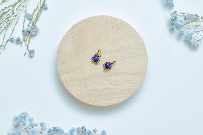 Suddenly (earring series) lapis lazuli -- a gift of peace - ต่างหู - เครื่องเพชรพลอย สีน้ำเงิน