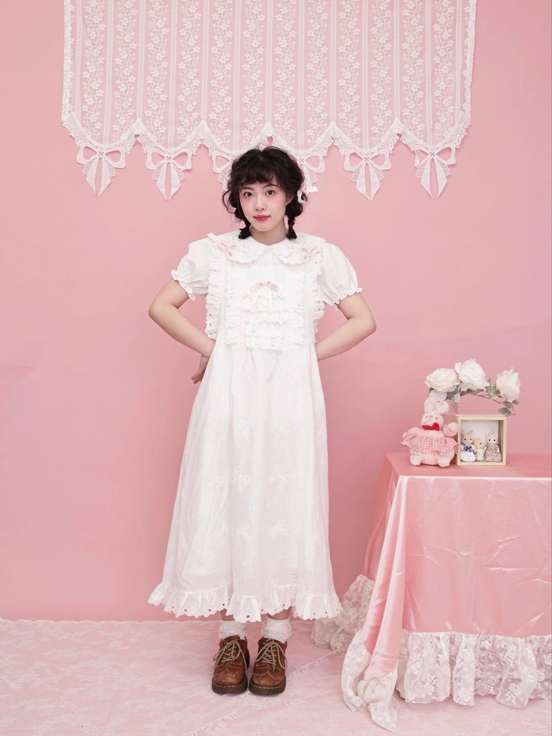 復古少女 蝴蝶花邊刺繡白色背心裙 - 洋裝/連身裙 - 其他材質 白色