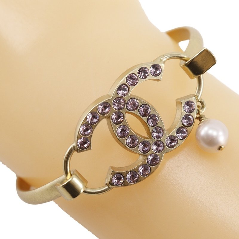 【日本直送】シャネル CHANEL ココマーク バングル 金メッキ×ラインストーン×フェイクパール ピンク 02P 約15.3g レディース【中古】 - 手鍊/手環 - 其他金屬 金色