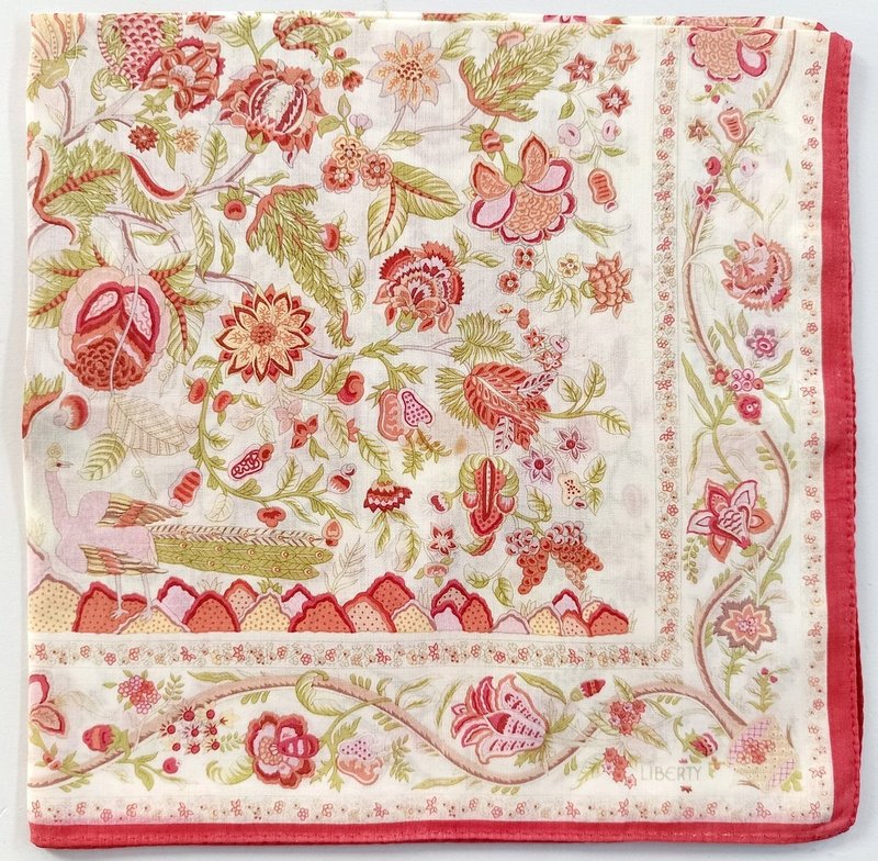 Liberty Vintage Handkerchief Floral Peacock 19 x 19 inches - 手帕 - 棉．麻 粉紅色