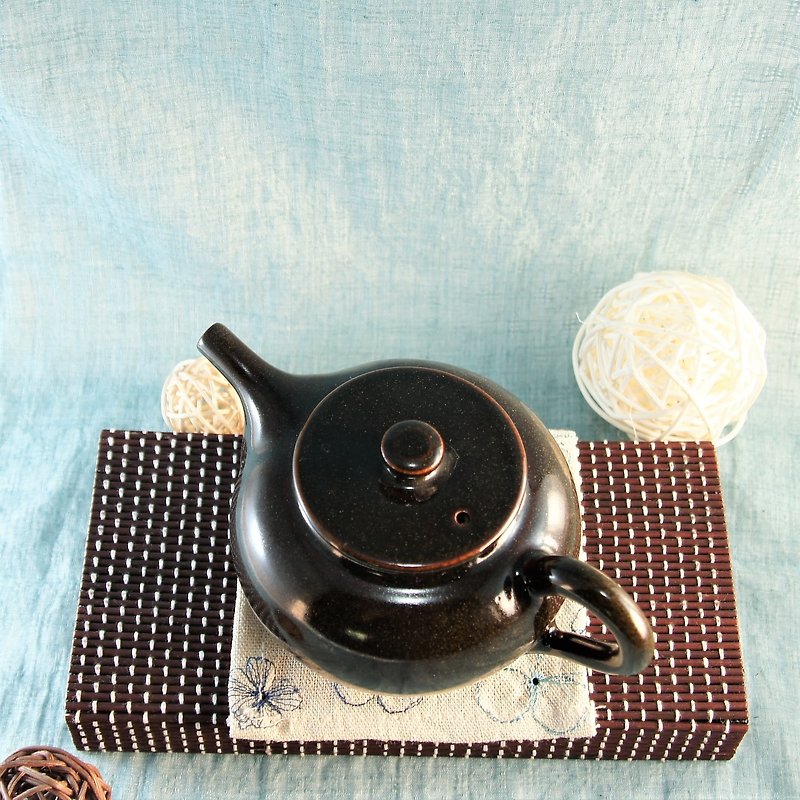 烏金茶壺-容量約300ml - 茶具/茶杯 - 陶 黑色
