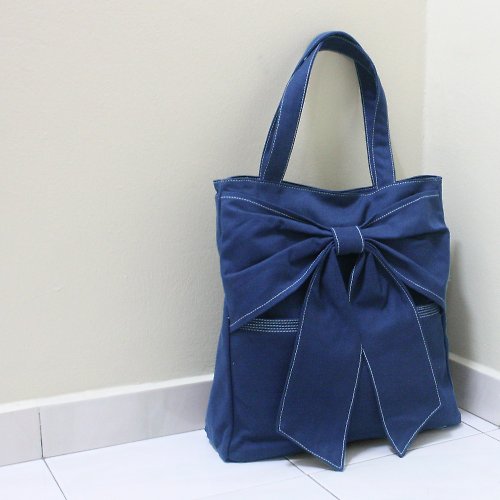 Kinies Canvas Tote / Shoulder Bag / School bag / Tote Bag / Travel bag / Handbags - QT