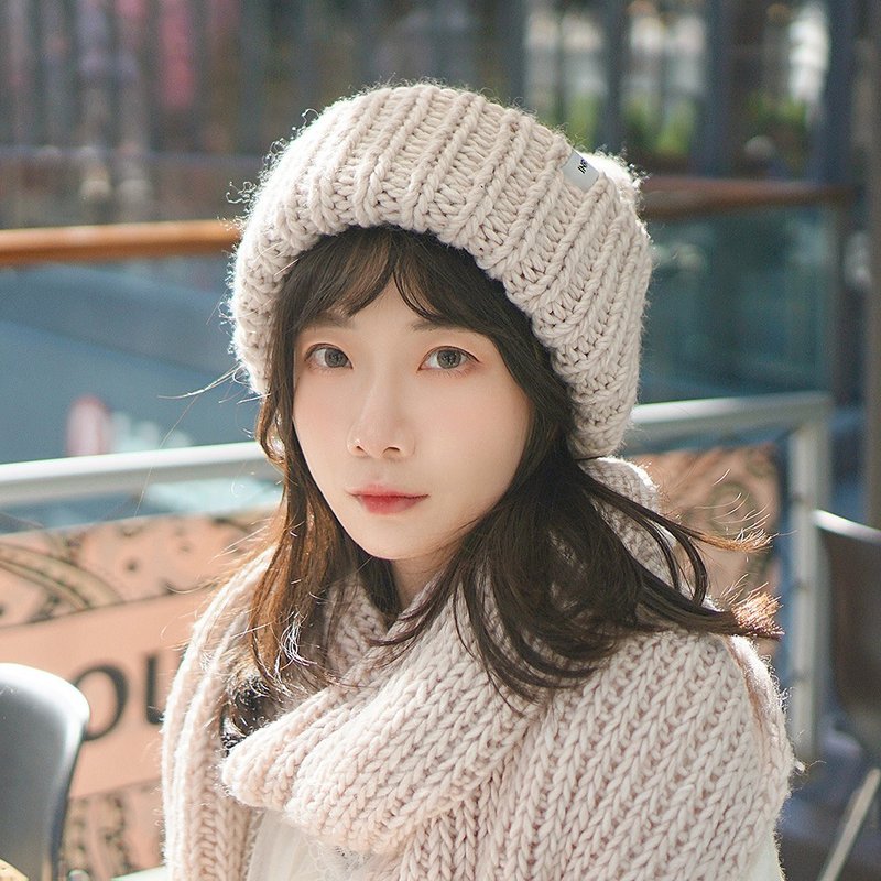 Wool Hat Carefully Bound Thick Needle Cuffed Wool Hat - Milk Tea White [ISW] (Two colors available) - หมวก - ขนแกะ สีกากี