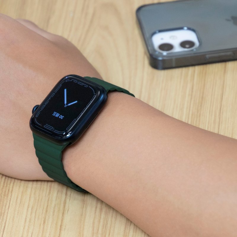 Torrii Apple Watch strap SATURN series-dark green - สายนาฬิกา - ซิลิคอน สีเขียว