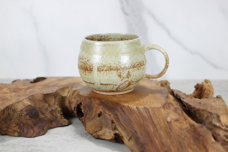 [Gift for personal use] Handmade pottery mug, slow fire elegance & natural glaze joint model - แก้วมัค/แก้วกาแฟ - ดินเผา 
