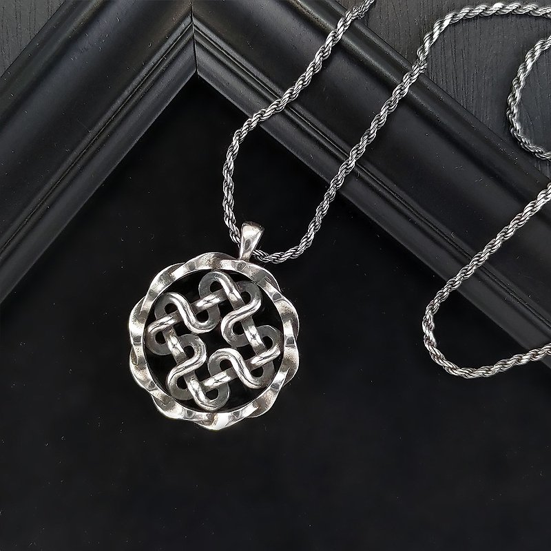 Classic Celtic Knot Sterling Silver 925 Pendant - Necklaces - Sterling Silver Silver