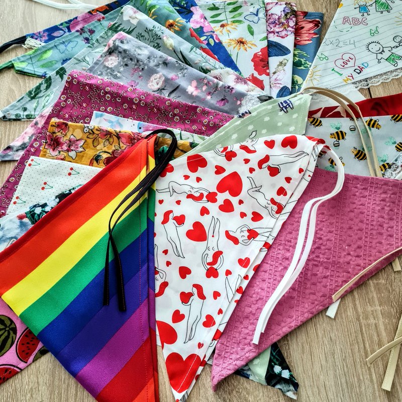 Mystery box/ Set of 3/ 5/ 10 Bandana with ties, Handmade Triangle head scarf - หมวก - ผ้าฝ้าย/ผ้าลินิน สึชมพู