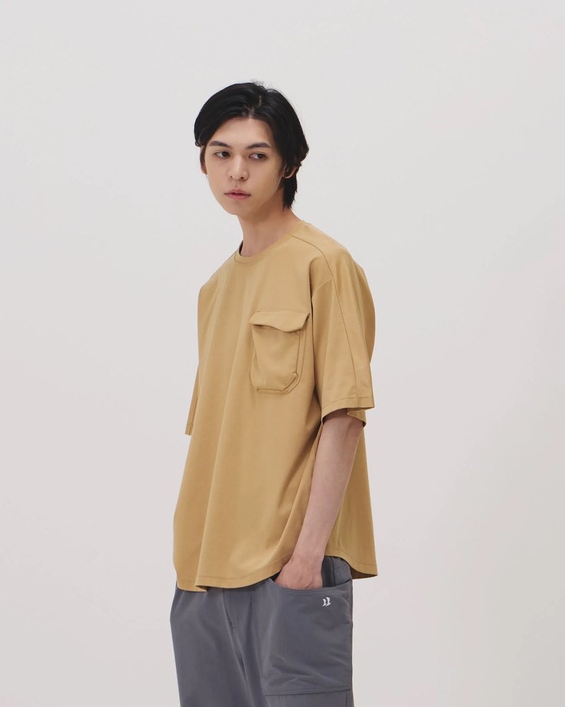 寬版口袋短Tee (卡其) - 男 T 恤 - 棉．麻 卡其色