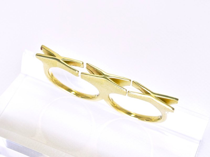 Japan Quality | Double Finger LOVE Ring KISS KISS KISS Brass - 戒指 - 其他金屬 金色