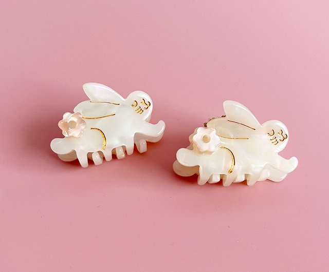 YUJIE Cotton Tails Claw (Large) White/Pink YUJIE Cotton Tails Claw (Large) White/Pink