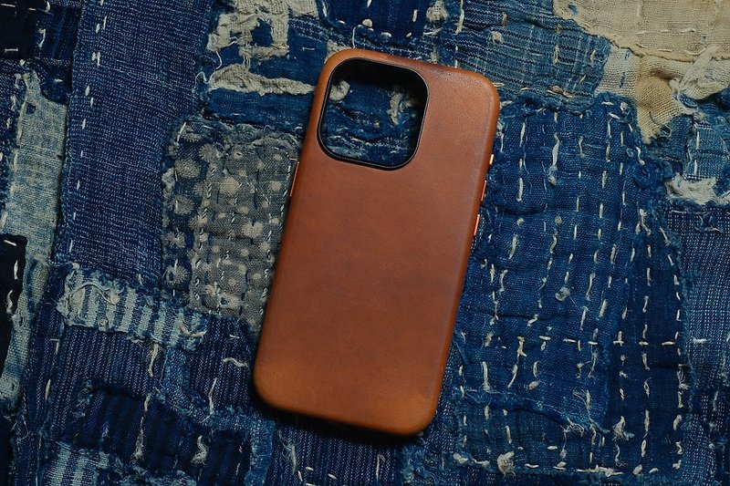 Horween retro leather is suitable for Apple iphone15/14/13/12ProMax mobile phone case - เคส/ซองมือถือ - หนังแท้ 