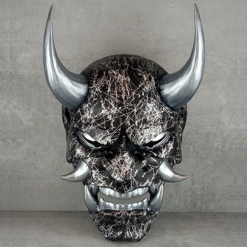 Traditional Wearable Japanese Hannya Mask – Silver Marble Finish - 口罩/口罩收納套 - 塑膠 銀色