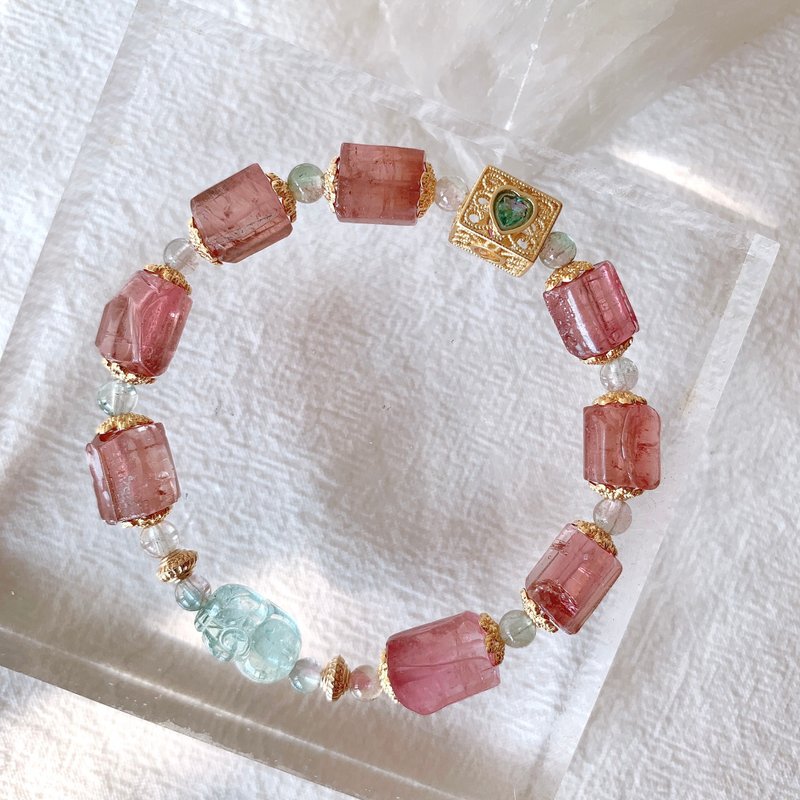 Dreamy collection | Sky Blue Pixiu Tourmaline Bracelet With Pink Cubes - Bracelets - Semi-Precious Stones Multicolor